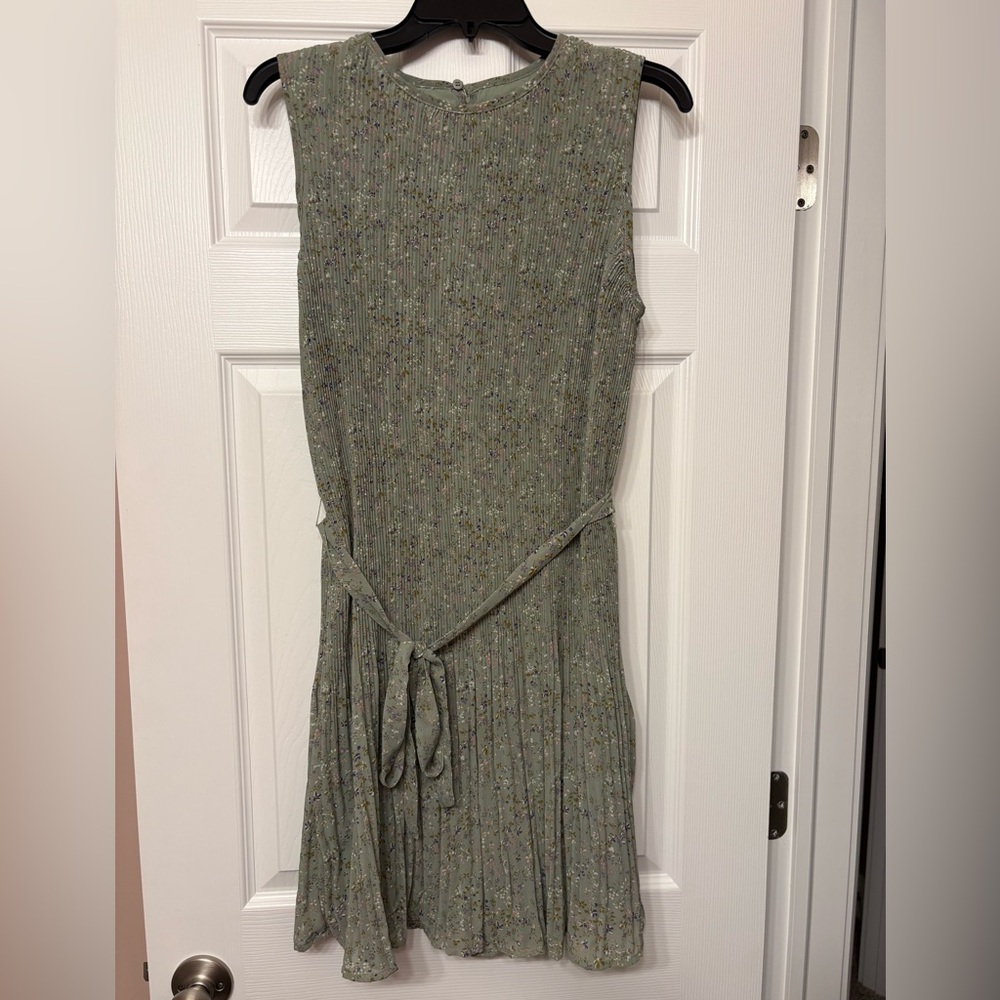 Green Floral Sleeveless Dress